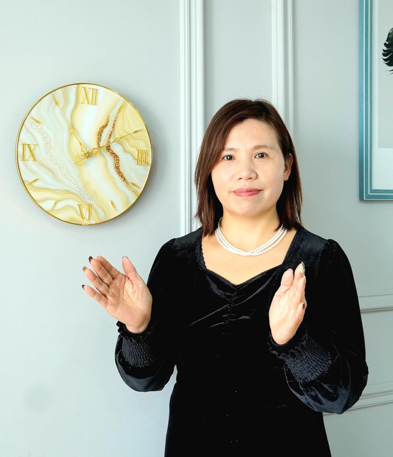 Resin Wall Clock Gold - Hình 7